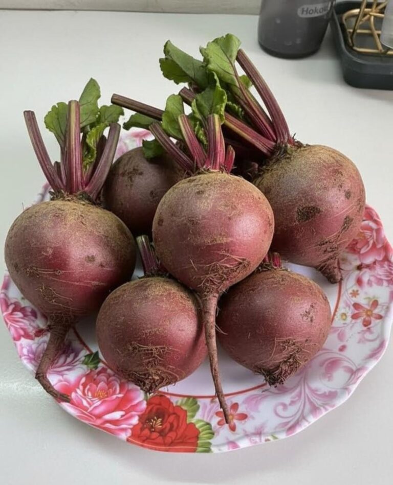 The Amazing Health Benefits of Beets: A Nutrient-Rich Superfood